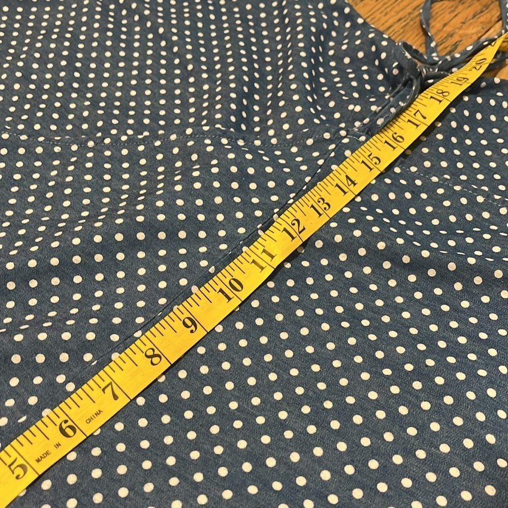 SUZANNE BETRO, beautiful denim blue and white polka dot crossover  blouse 2x - Picture 13 of 14